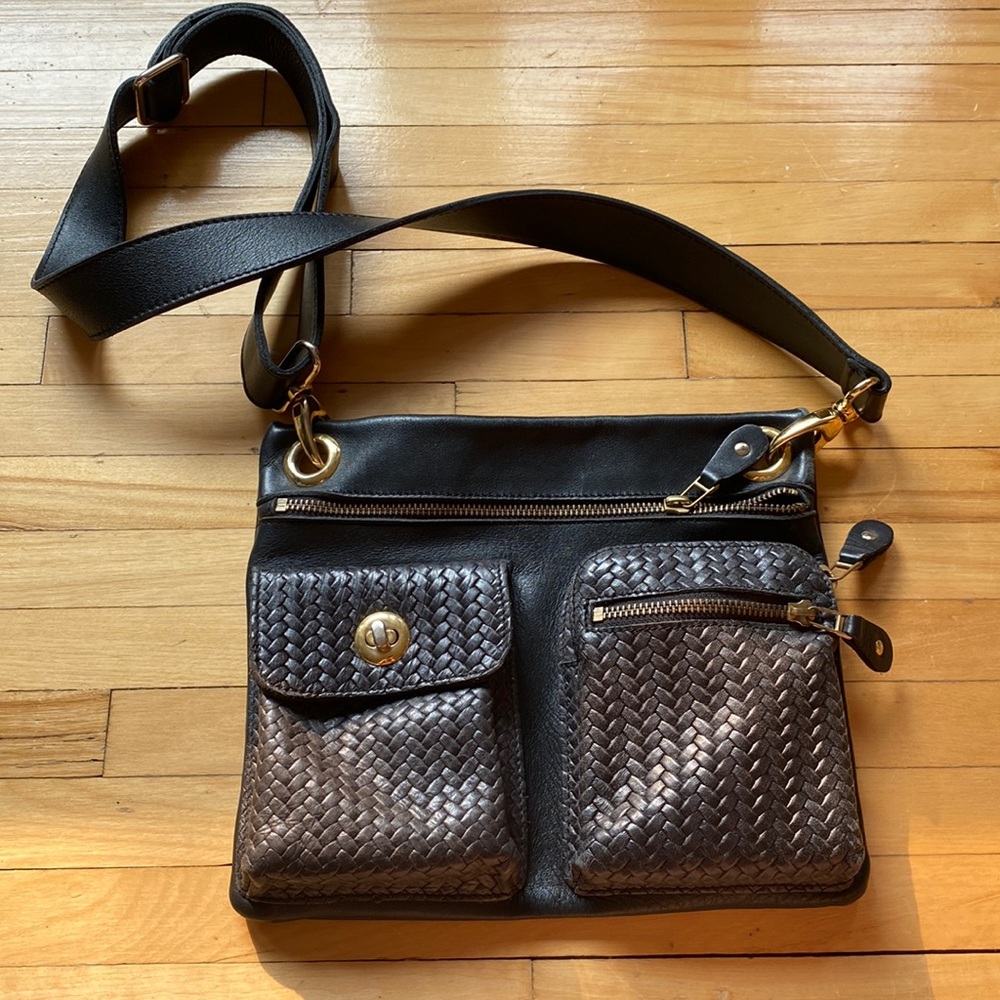 Roots crossbody bag